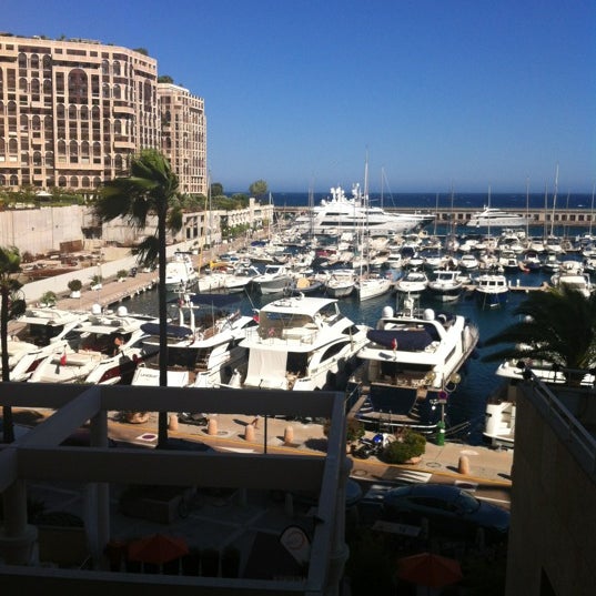 Photo taken at Riviera Marriott Hotel La Porte de Monaco by juan g. on 7/13/2012