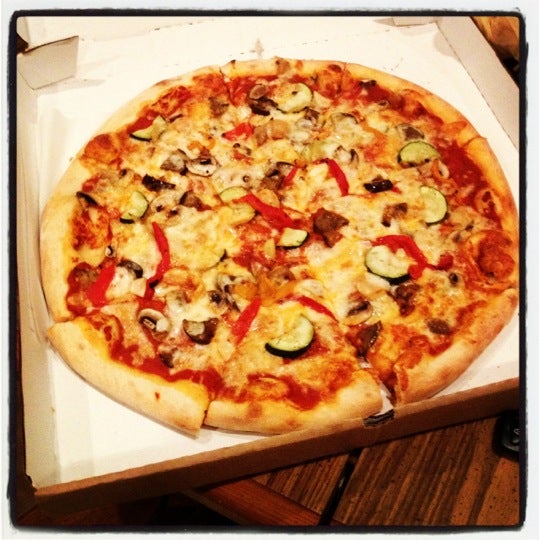 Foto tirada no(a) Onesto Pizza &amp; Trattoria por Tim C. em 3/19/2012