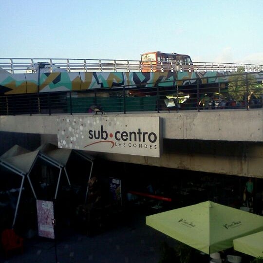 รูปภาพถ่ายที่ SubCentro โดย Dannyel 6. เมื่อ 2/28/2012