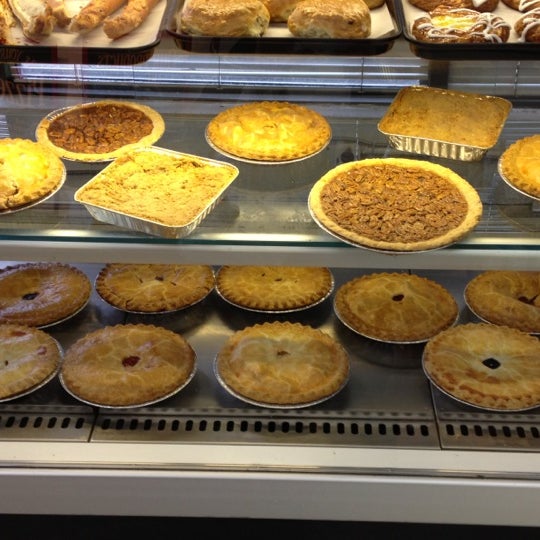 Lynn's Bakery & Deli Bakery in London