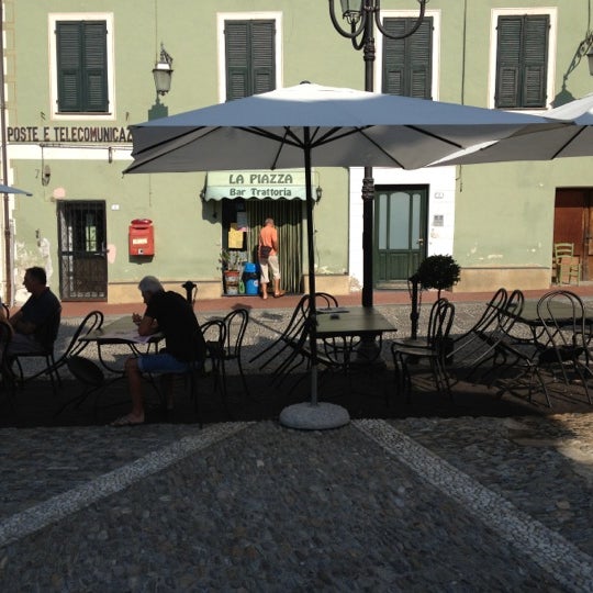 Ла пьяцца бутово. Траттория ресторан ла Пьяцца. La Piazza Приморское шоссе. La Piazza Bar.