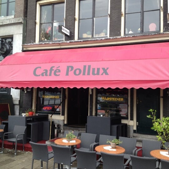 รูปภาพถ่ายที่ Café Pollux โดย Remco K. เมื่อ 7/12/2012