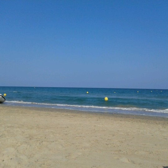 Photo taken at Playa de Almarda by Carmen C. on 9/6/2012