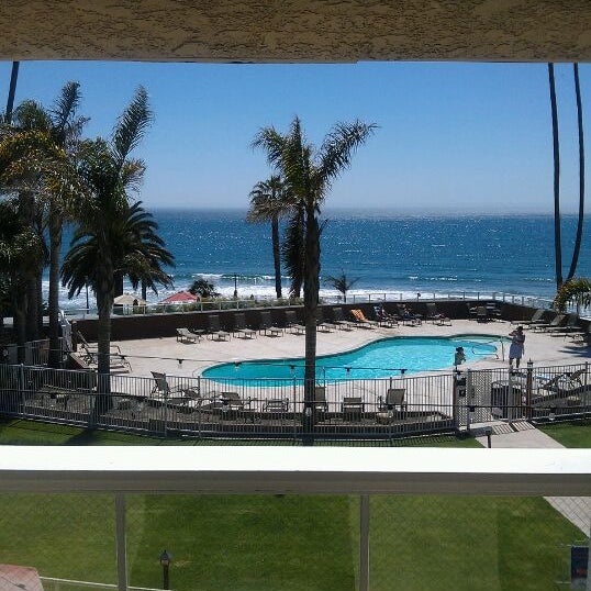 Photo taken at SeaCrest OceanFront Hotel in Pismo Beach by Anthony D. on 4/19/2012