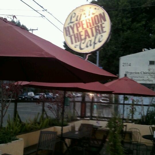 8/13/2012 tarihinde Guylaine Simone G.ziyaretçi tarafından Lyric Hyperion Theater &amp; Cafe'de çekilen fotoğraf