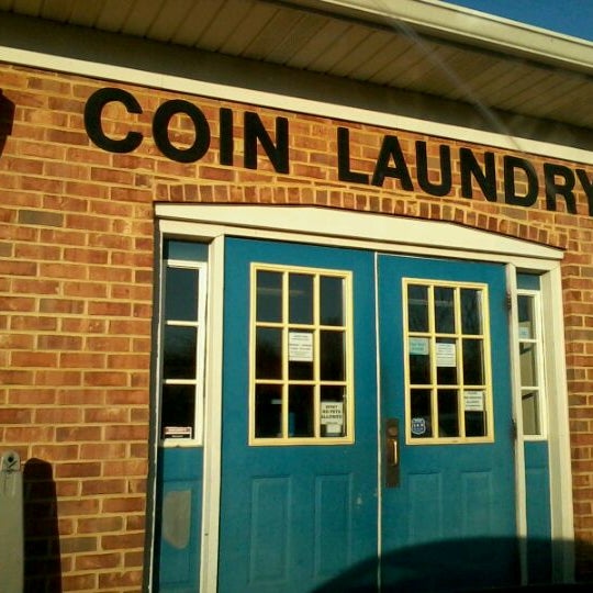 super clean coin laundry and car wash Lynchburg'da Çamaşırhane