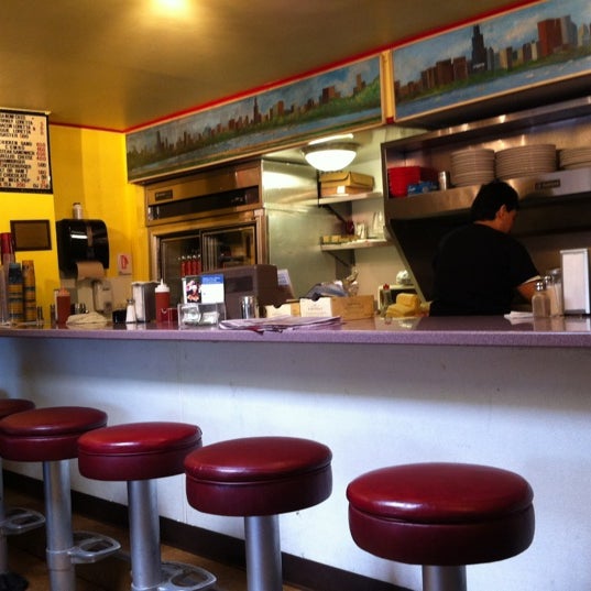 4/19/2012 tarihinde Jake L.ziyaretçi tarafından Sarkis Cafe'de çekilen fotoğraf