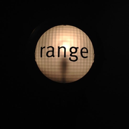 รูปภาพถ่ายที่ Range โดย David H. เมื่อ 5/11/2012