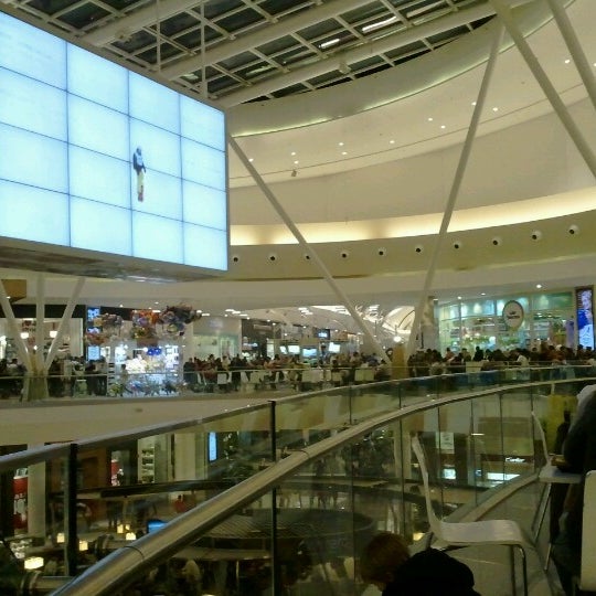 7/8/2012에 Diego A.님이 Tortugas Open Mall에서 찍은 사진