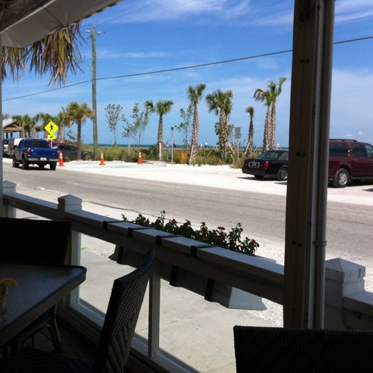 3/20/2012 tarihinde Scott B.ziyaretçi tarafından The Waterfront Restaurant'de çekilen fotoğraf