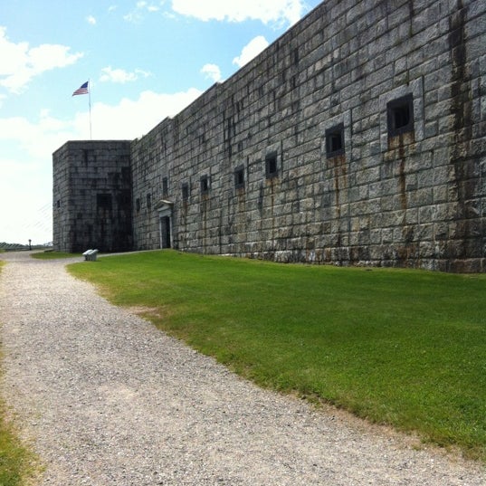 Fort knox. Форт-Нокс (Мэн). Форт Нокс город. Fort Knox Kentucky. Форт Нокс фото.