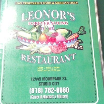 Foto tirada no(a) Leonor&#39;s Mexican Vegetarian Restaurant por Melody d. em 8/23/2012