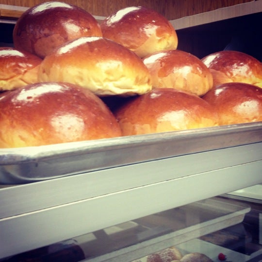 Photo taken at Calandra&#39;s Bakery by ThisThatBeauty on 7/28/2012