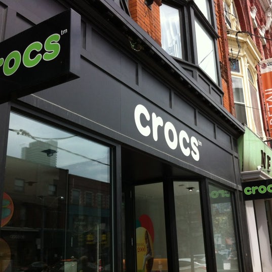 Total 108+ imagen crocs toronto