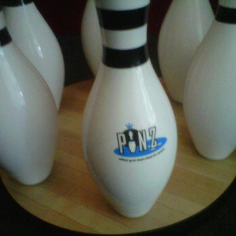 4/11/2012にBella T.がPinz Bowling Centerで撮った写真