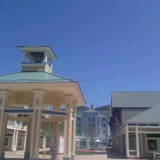 Photo taken at Settlers Green Outlet Village by Bill R. on 5/7/2012