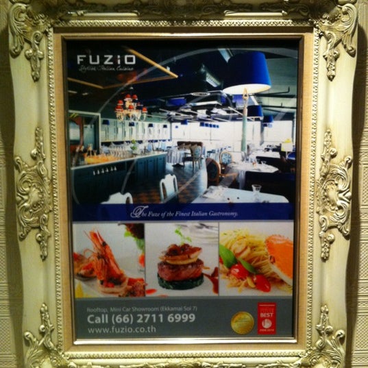 Foto scattata a Fuzio, Stylish Italian Cuisine da Aey p. il 4/4/2012