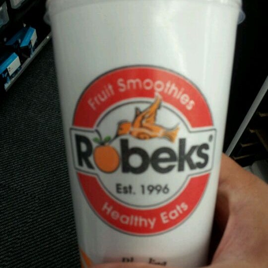Photo taken at Robeks Fresh Juices &amp; Smoothies by Marc N. on 5/27/2012
