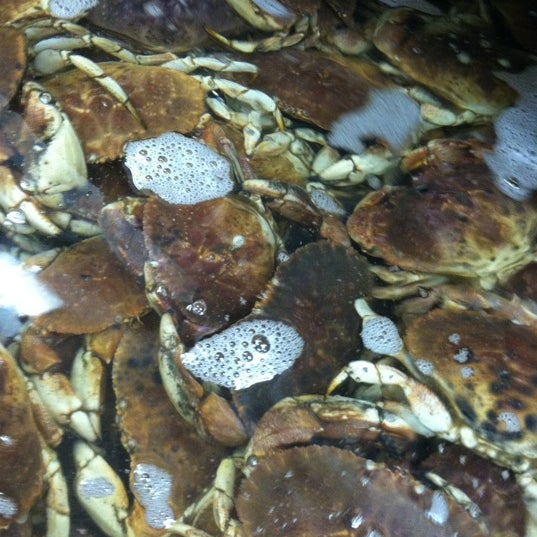 Photo taken at Aqua Best Seafood, Inc by Freeman on 7/12/2012