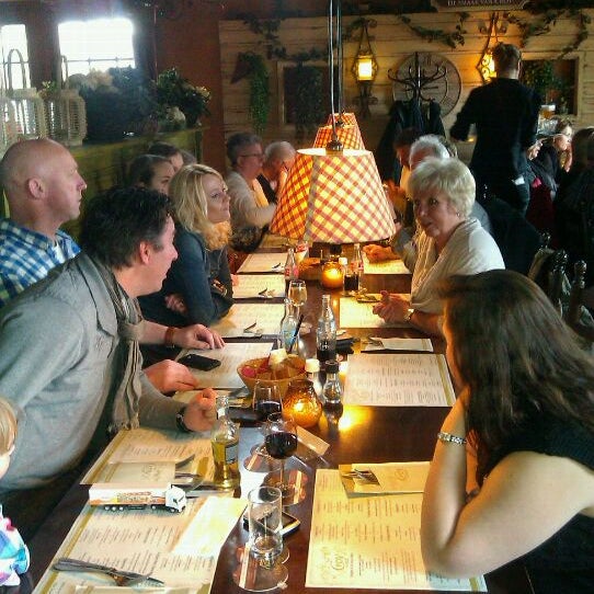 3/11/2012 tarihinde Sandra V.ziyaretçi tarafından Auberge de Croyse Hoeve Restaurant'de çekilen fotoğraf