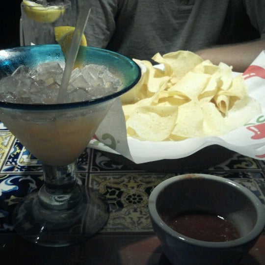 Photo taken at Chili&#39;s Grill &amp; Bar by Krystle E. on 7/13/2012