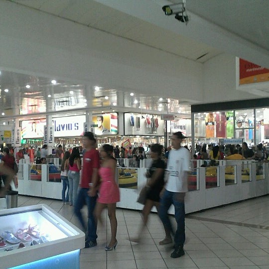 Photo taken at Araguaia Shopping by Fábio A. on 7/7/2012