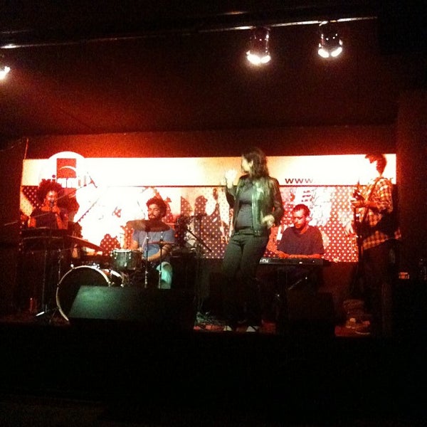 Photo taken at Vinnil Cultura Bar by Alexandre S. on 7/26/2012