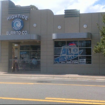Foto tirada no(a) Hightide Burrito Co. por Chill W. em 3/2/2012