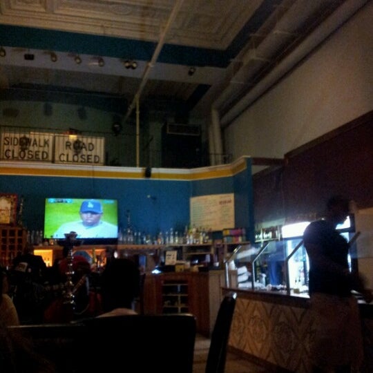 8/18/2012にGarret R.がAnatolia Cafe &amp; Hookah Loungeで撮った写真