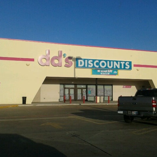 dd's Discounts Department Store in Irving