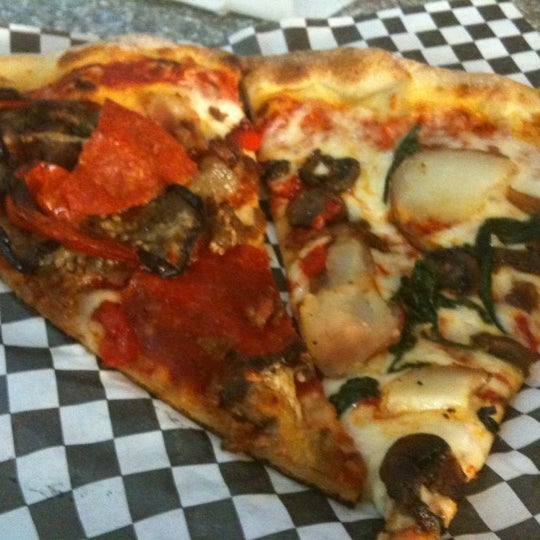 Photo taken at Pop Up Pizza by VegasChatter on 6/18/2012