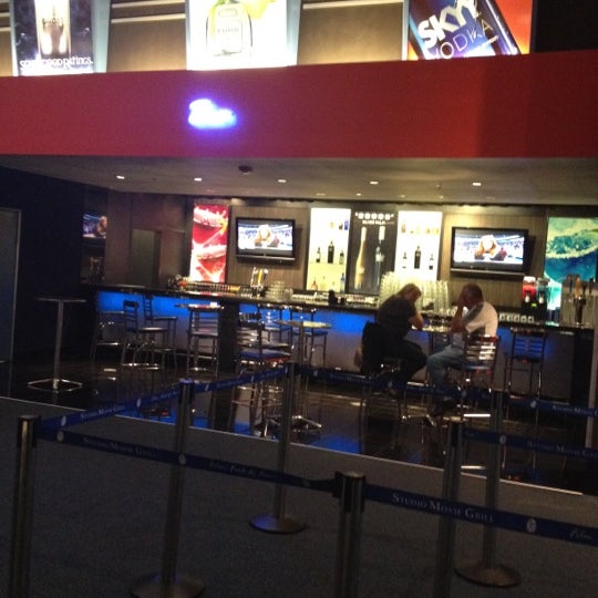 Photo taken at Studio Movie Grill Dallas Royal Ln by Miguel B. on 3/22/2012