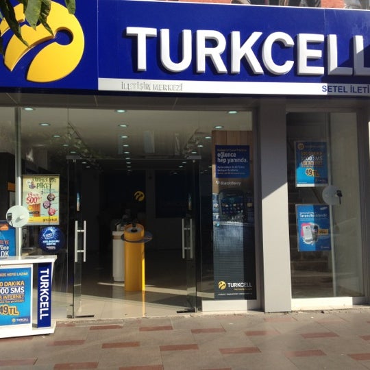 รูปภาพถ่ายที่ SETEL BANDIRMA TURKCELL İLETİŞİM MERKEZİ โดย Gökay B. เมื่อ 8/19/2012