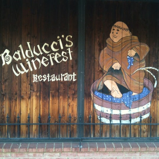 Das Foto wurde bei Balducci’s Winefest von Robert B. am 6/28/2012 aufgenommen