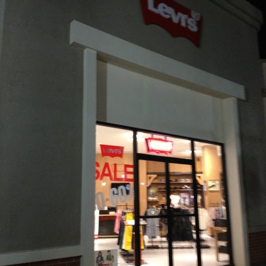 levi's at premium outlets