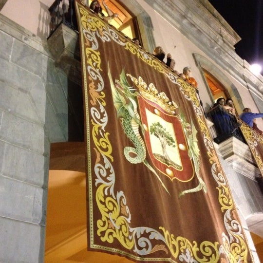 6/13/2012에 Santiago G.님이 Ayuntamiento La Orotava에서 찍은 사진