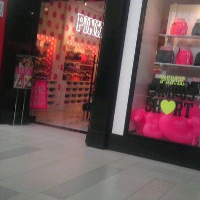 Hollister treasure cheap coast mall