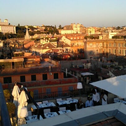 Снимок сделан в The First Luxury Art Hotel Roma пользователем massif 7/19/2012