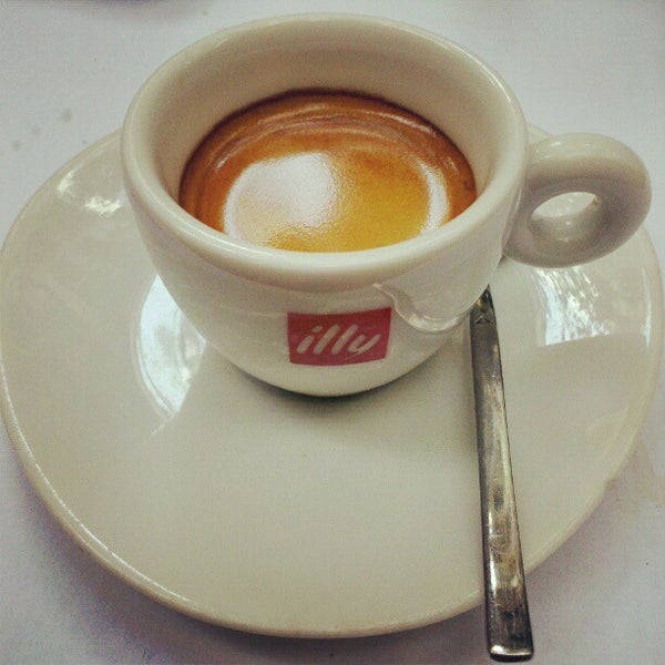 4/4/2012 tarihinde Mariano R.ziyaretçi tarafından Delicious Café'de çekilen fotoğraf