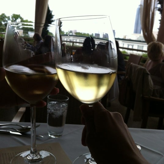 5/11/2012にJessica H.がUp Restaurantで撮った写真