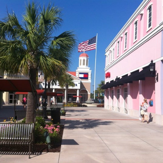 Photo taken at Tanger Outlets Charleston by Tequila Cadwin K. on 6/8/2012