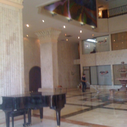 Das Foto wurde bei Hotel Dann Carlton Bucaramanga von Leonor P. am 4/28/2012 aufgenommen