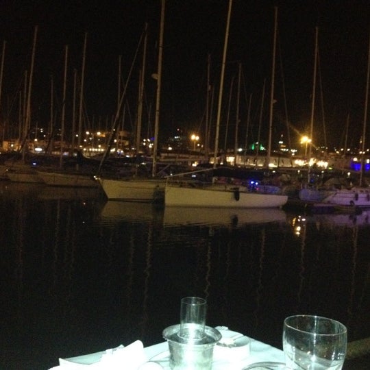 Foto tomada en Port Restaurant  por İnci el 7/15/2012