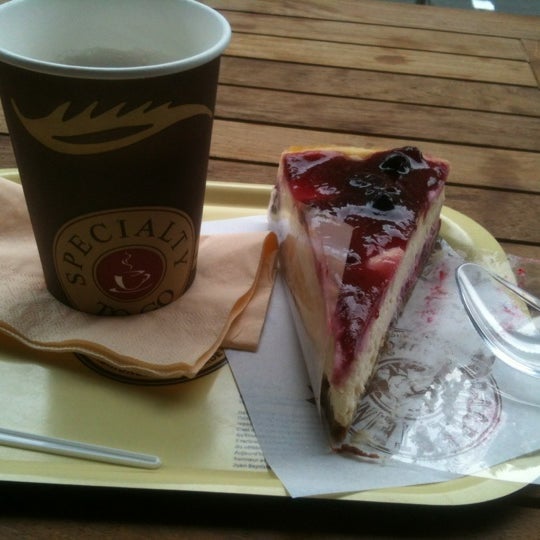Photo taken at Bagelstein by Perrine on 9/5/2012