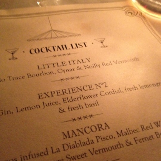 รูปภาพถ่ายที่ Experimental Cocktail Club โดย Ian W. เมื่อ 6/20/2012