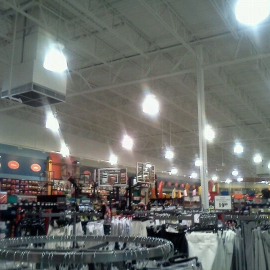 DICK'S Sporting Goods Memphis, TN