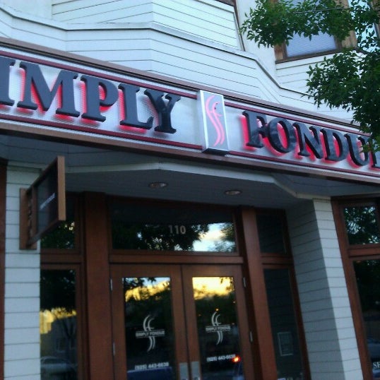 Photo taken at Simply Fondue by Chelsea Q. on 6/24/2012