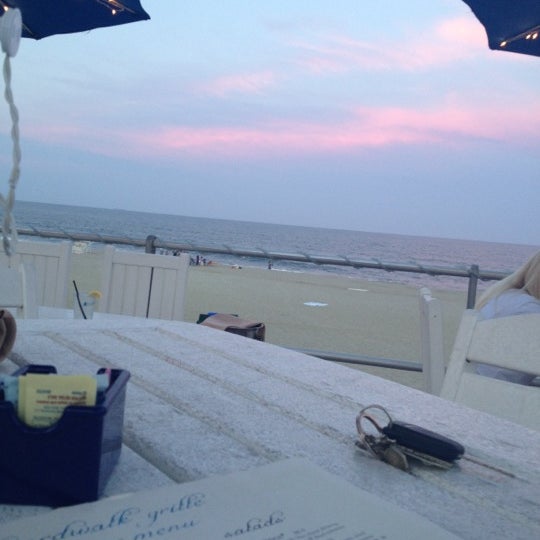 mcloones pier house