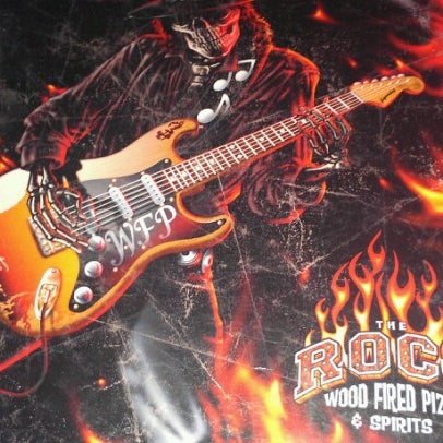 รูปภาพถ่ายที่ The Rock Wood Fired Pizza โดย Emely M. เมื่อ 8/15/2012
