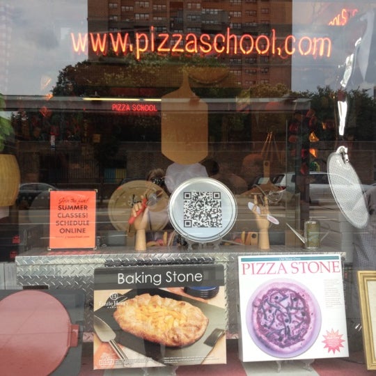 Photo taken at Pizza School NYC by Linz S. on 8/5/2012